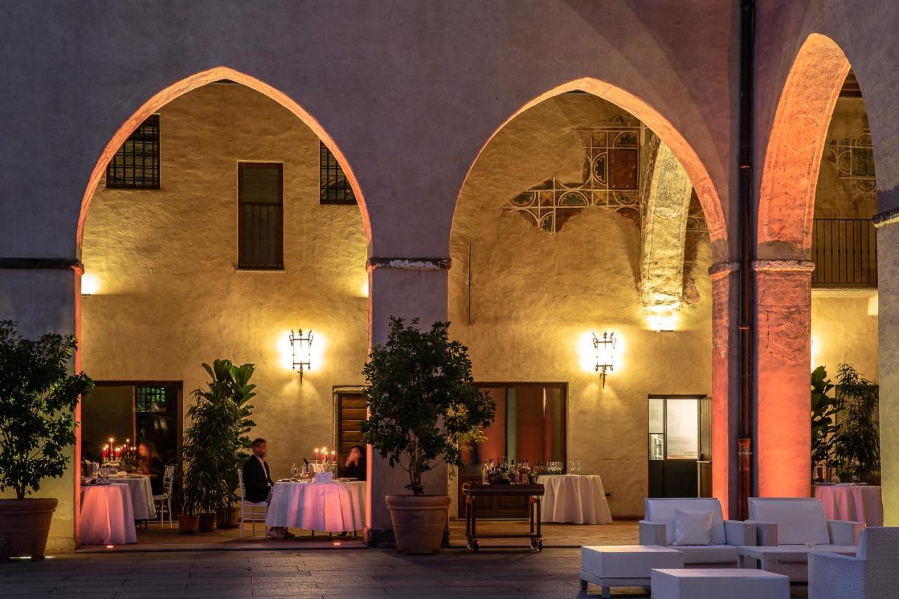Hotel Castello Visconteo Cassano dʼAdda Exteriér fotografie