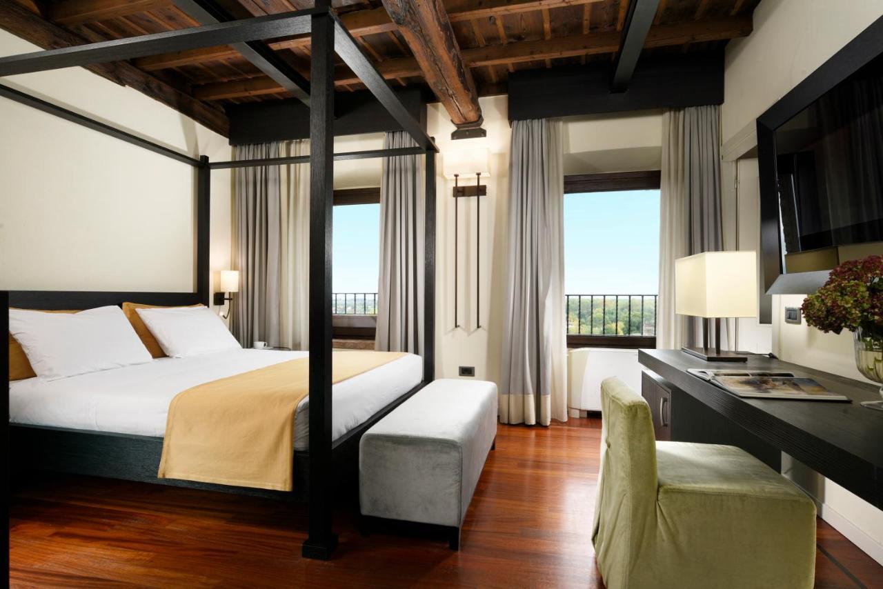 Hotel Castello Visconteo Cassano dʼAdda Exteriér fotografie