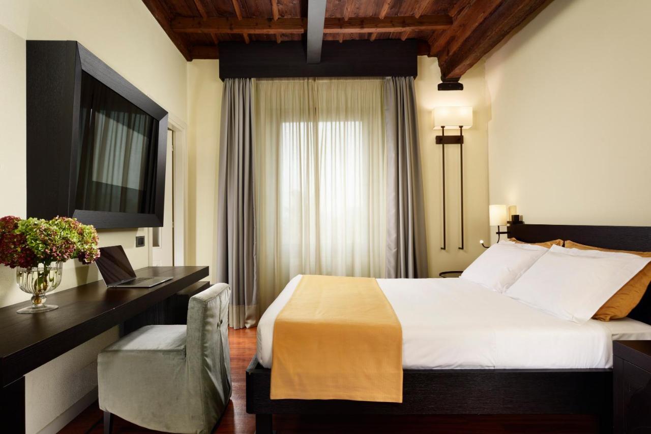 Hotel Castello Visconteo Cassano dʼAdda Exteriér fotografie