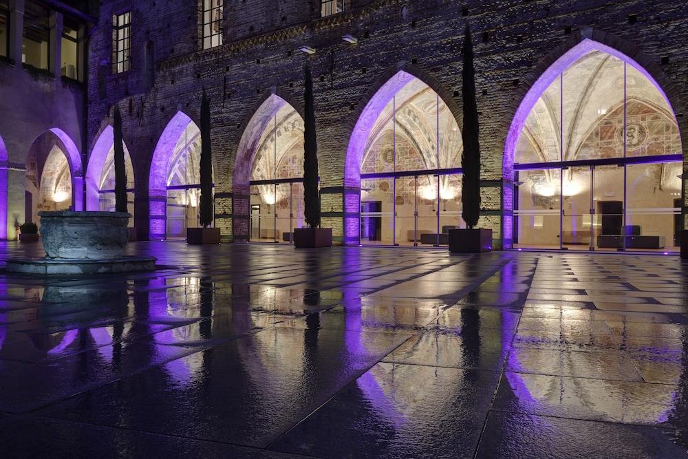 Hotel Castello Visconteo Cassano dʼAdda Exteriér fotografie